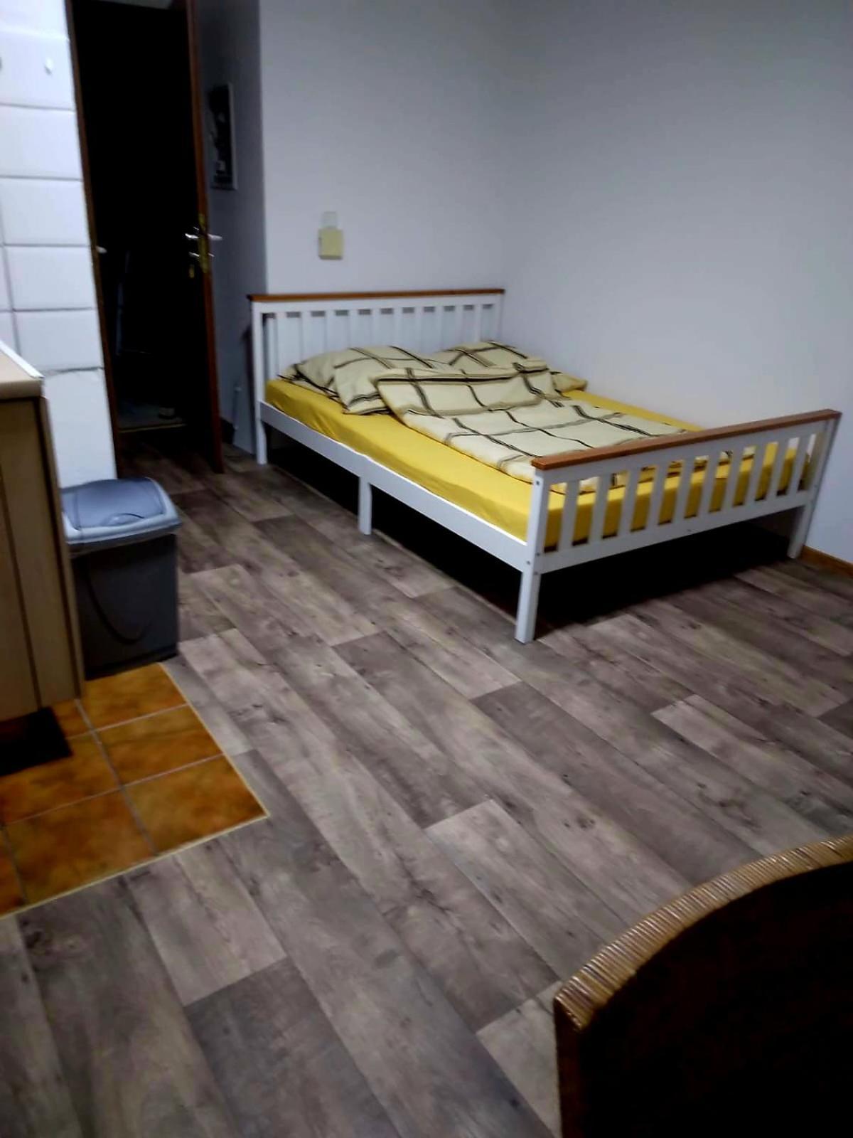 Ferien- Oder Monteurwohnung Stadtnah! Бад-Ейнгаузен Екстер'єр фото